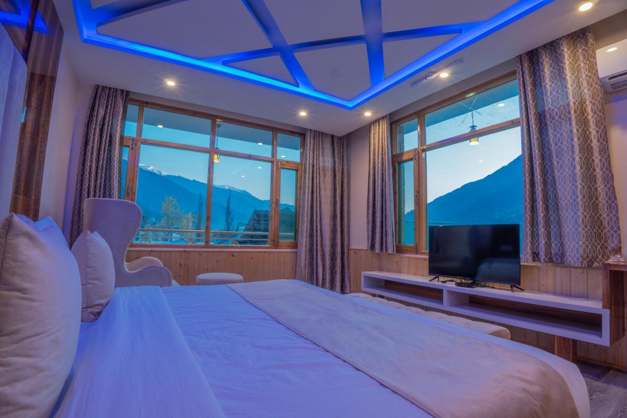 Hill River Resort - Central Heated & Air Cooled - Near Mall Road , Best Property Of Manali 2024- 2025 Exterior photo